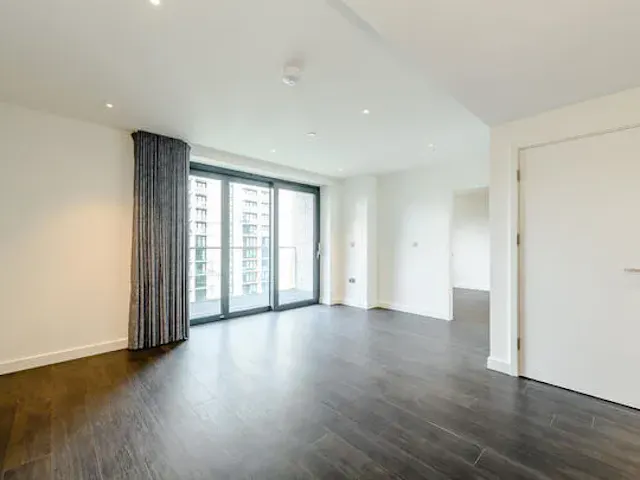 1 Bedroom Apartment room image 2