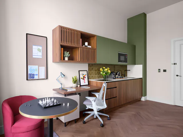 Deluxe Mezzanine room image 2