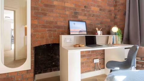 hollingworth-house-manchester-ROOM