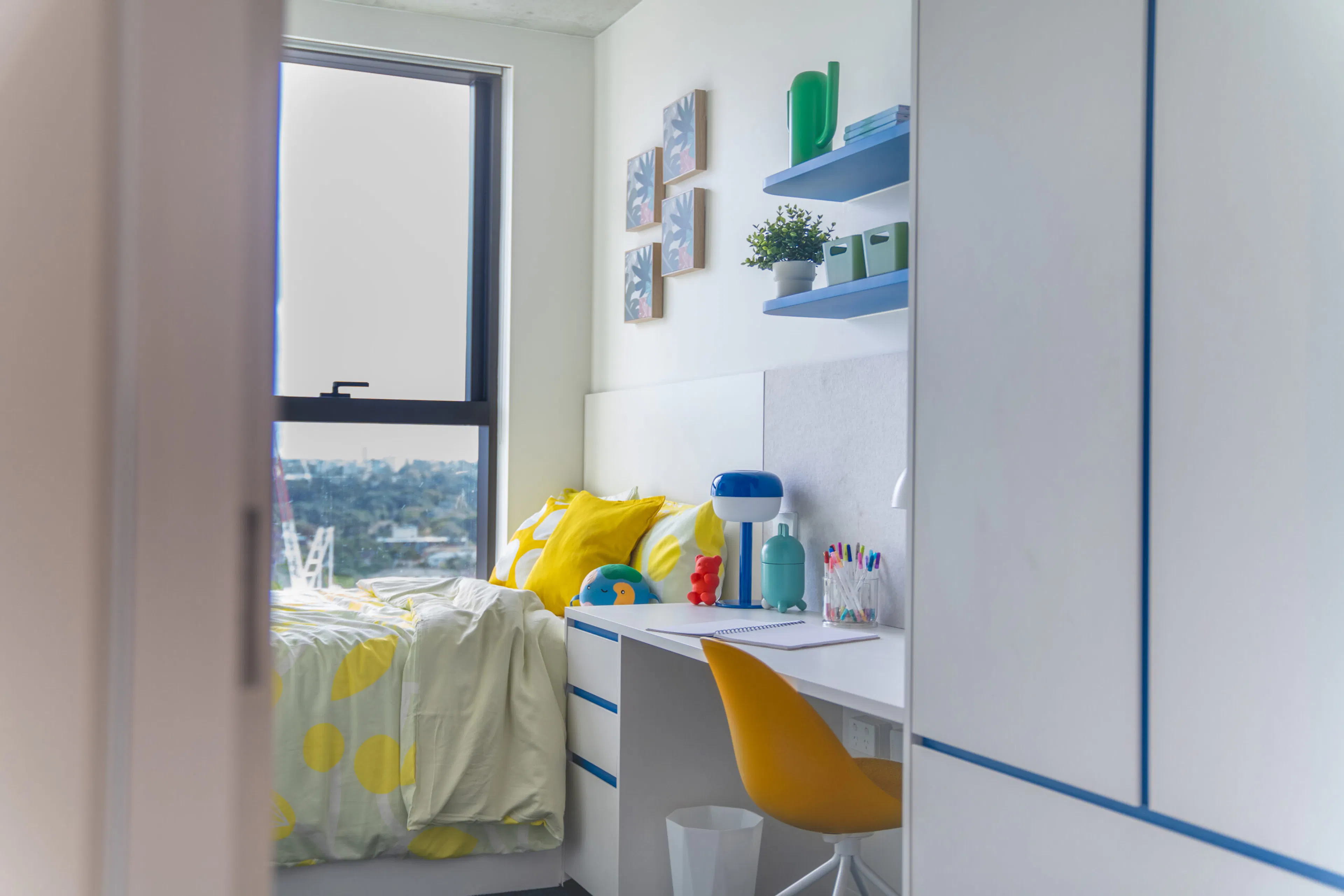 2 Bedroom Apartment - High Floor ROOM 4