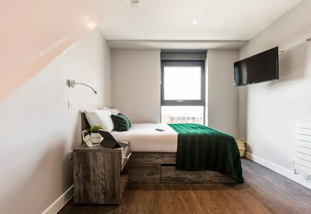 2 Bed Penthouse room image 1