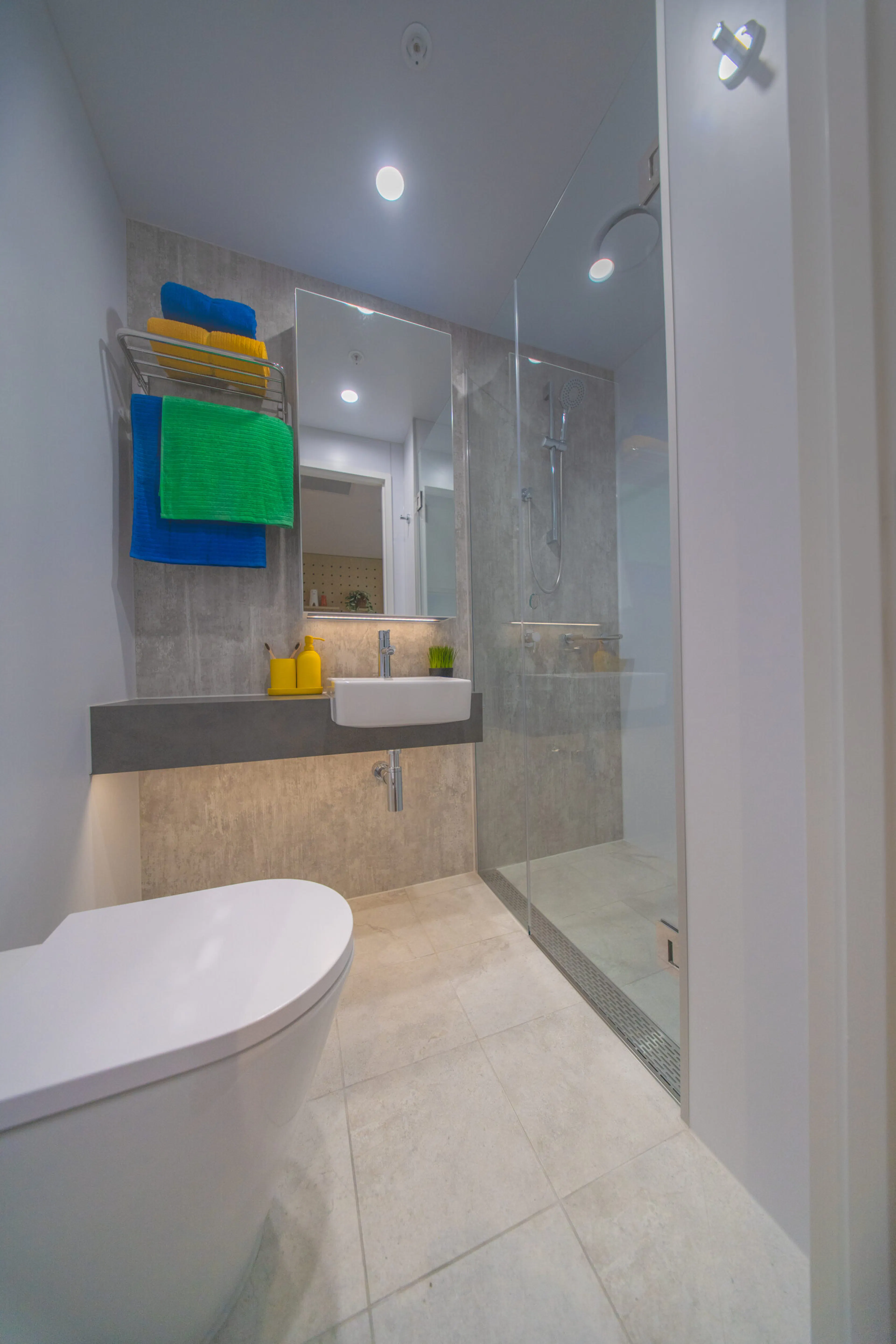 2 Bedroom Apartment BATHROOM 2