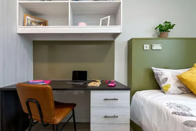 2 Bed Apartment room image 1