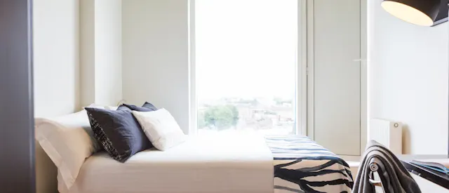2 Bed Shared Apartment Penthouse room image 1