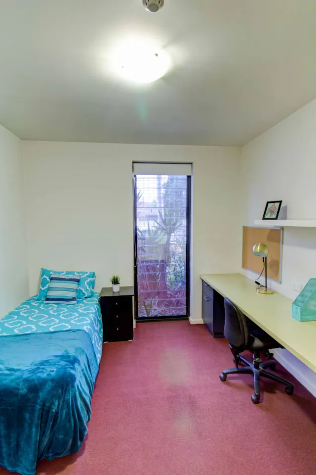2 Bedroom room image 2