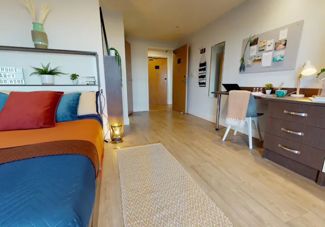 Diamond En Suite room image 2