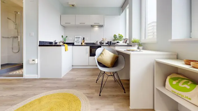 Gold Studio Premium room image 2
