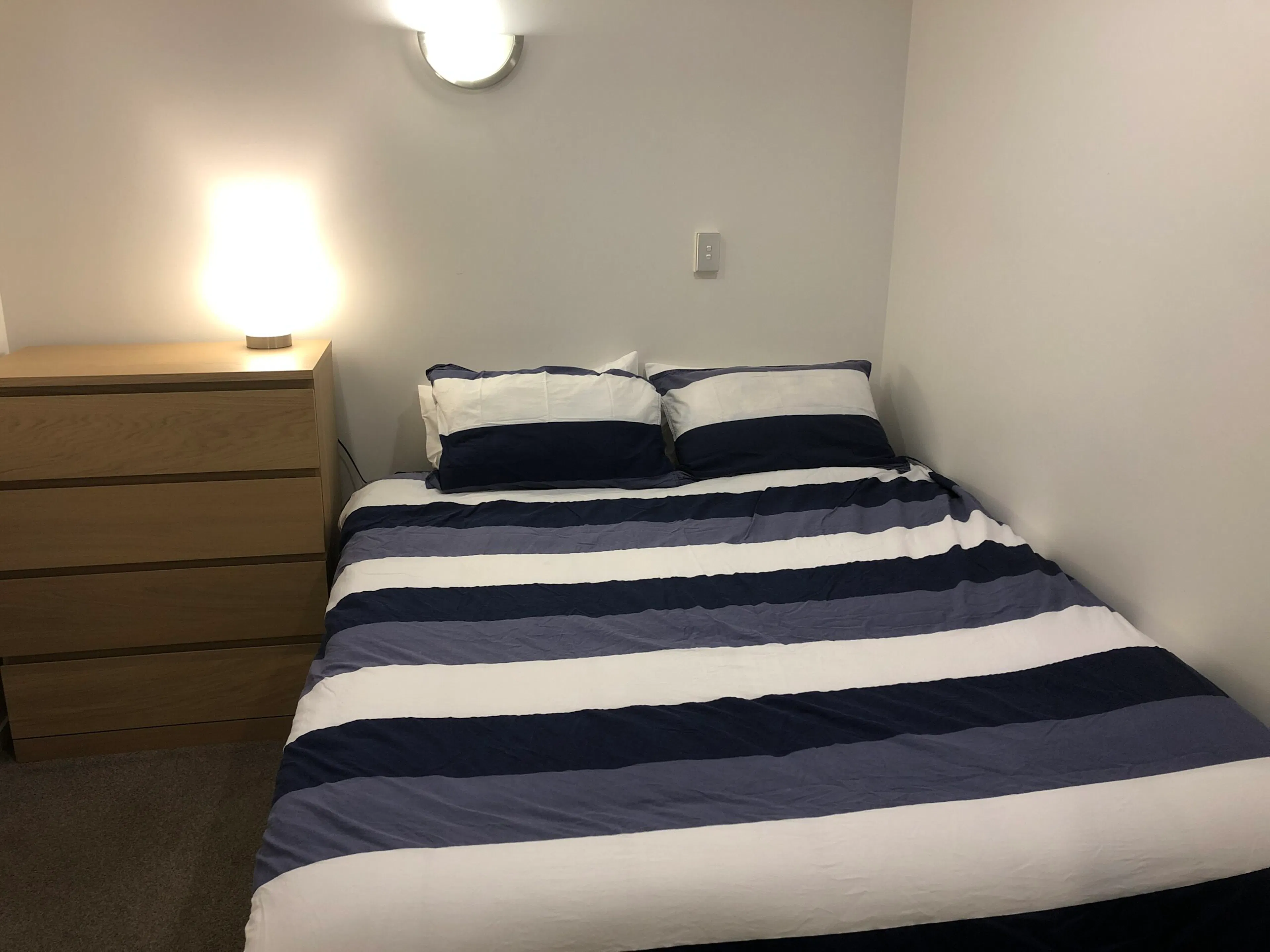 Apartment 12 (3 bedrooms & 2 bathrooms) ROOM 4