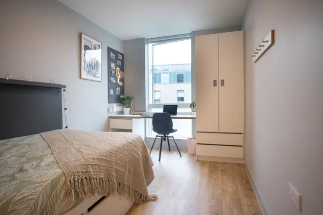 Platinum En Suite room image 2