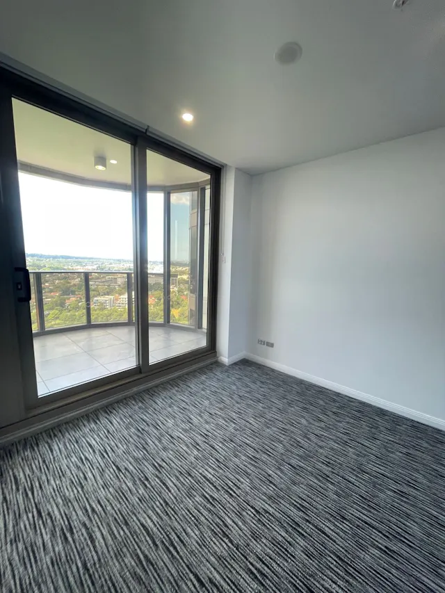 2 bedroom 2 bathrooms room image 1
