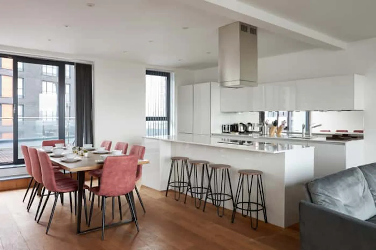 One room in 2 bedroom apartment ROOM