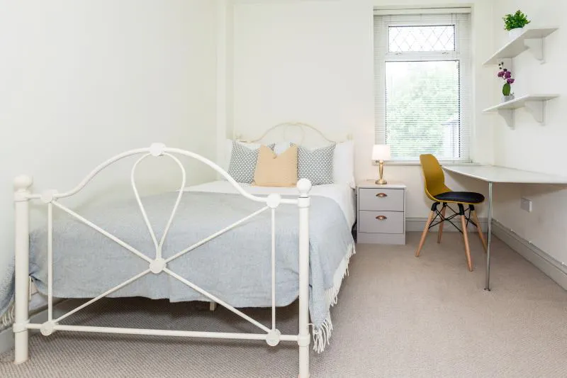 ROOM ROOM 3