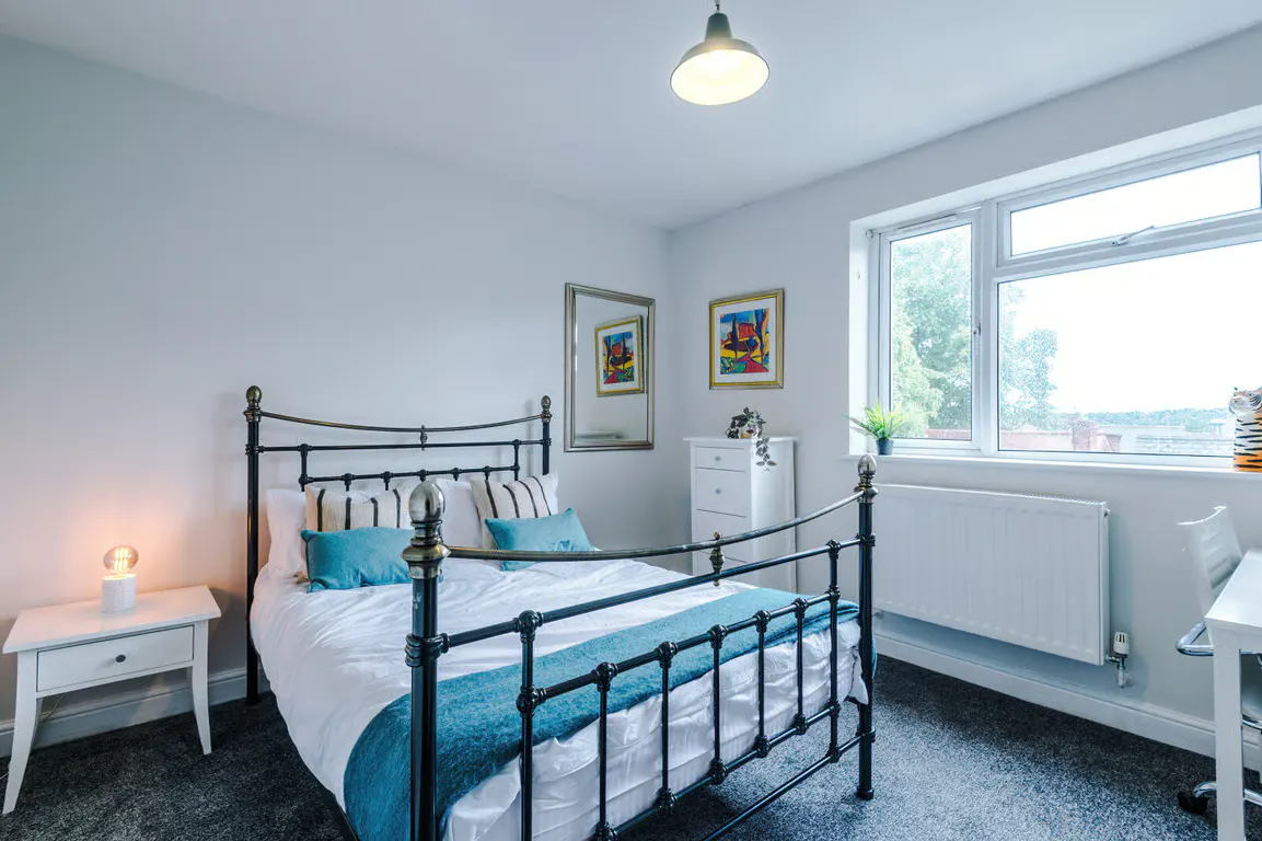 4 Bed Apartment ROOM 2
