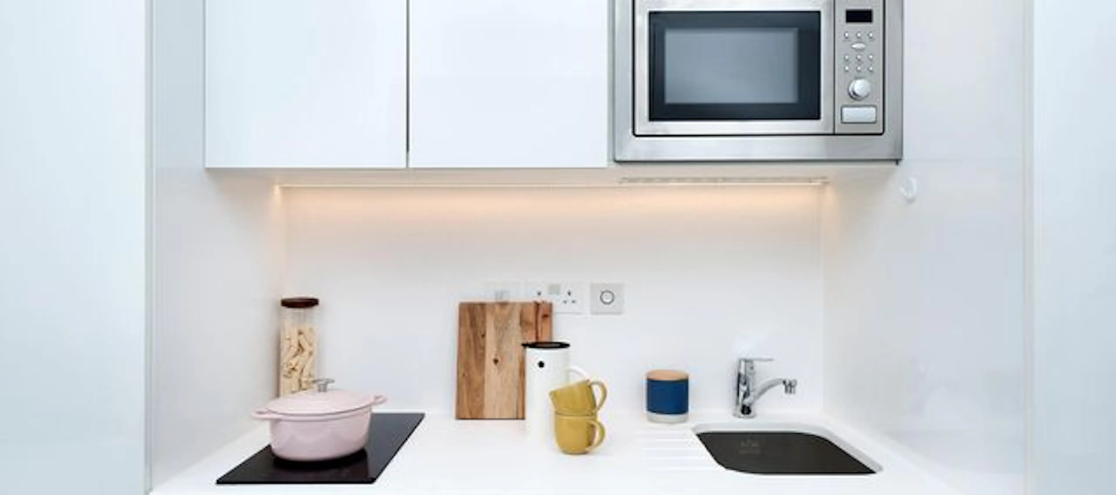 Single Studio KITCHEN 1