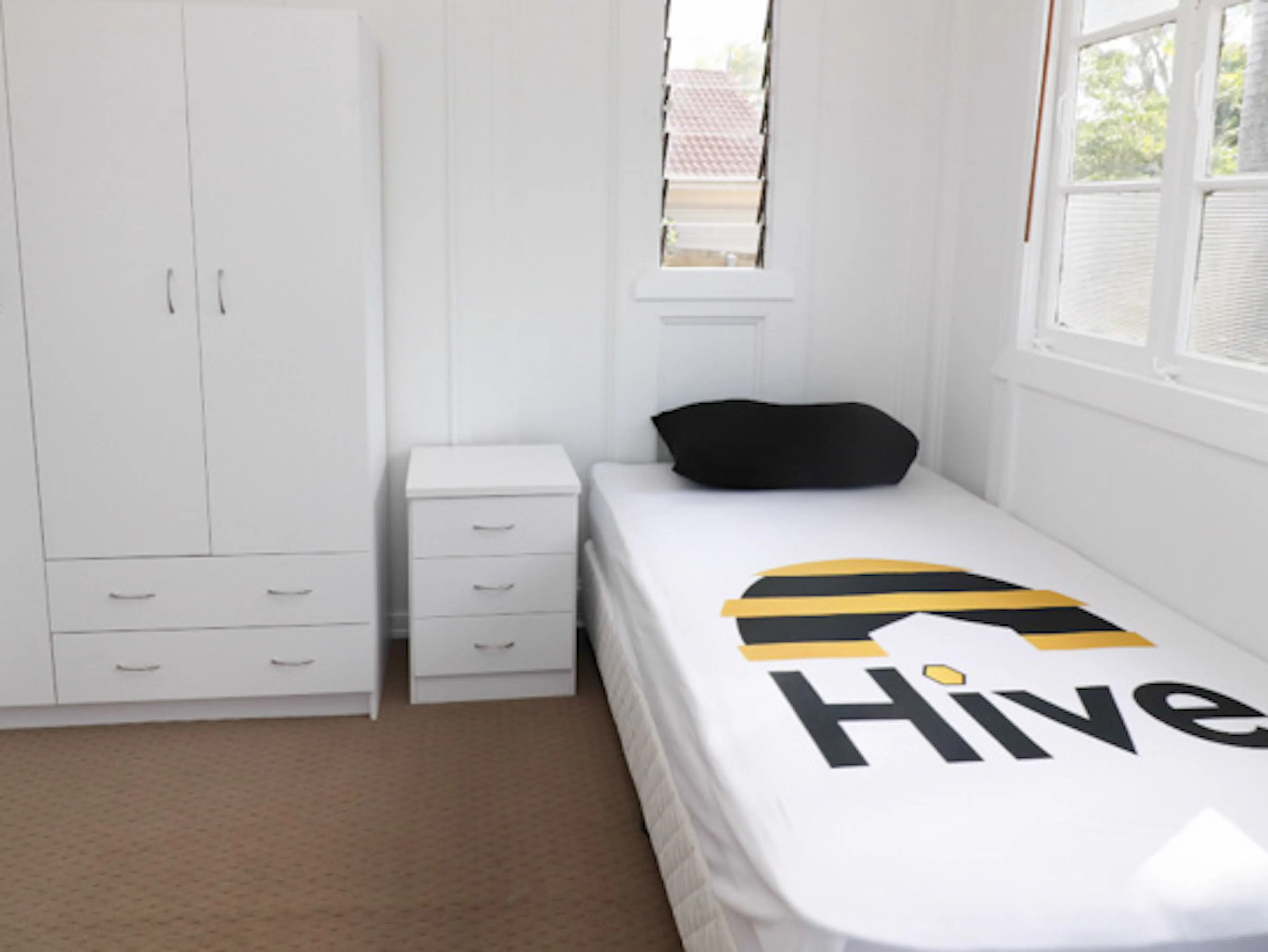 Bright Single Room + Ensuite ROOM 1