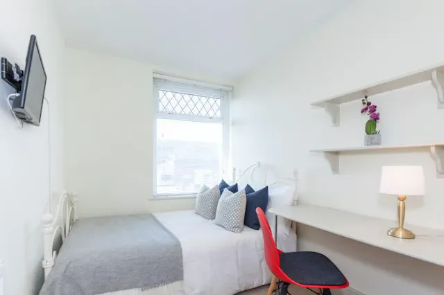 7 Bedroom Apartment room image 6