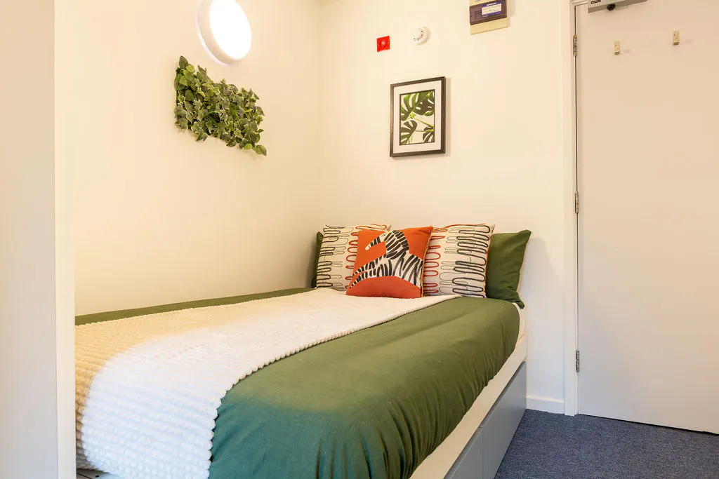 Bronze Apartment ROOM