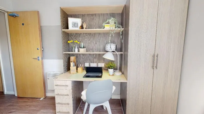 Bronze Three Bed Apartment