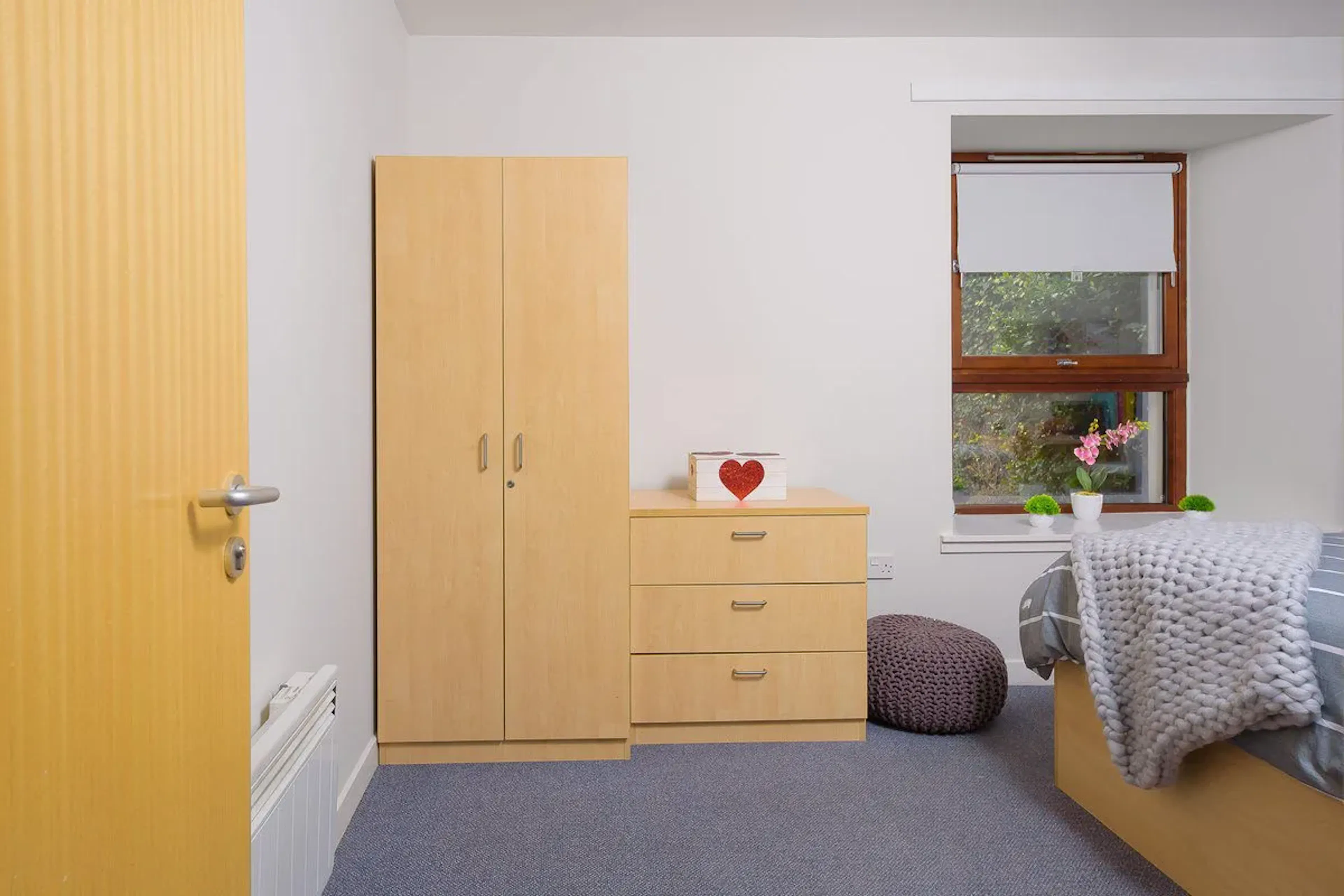 ROOM ROOM 4