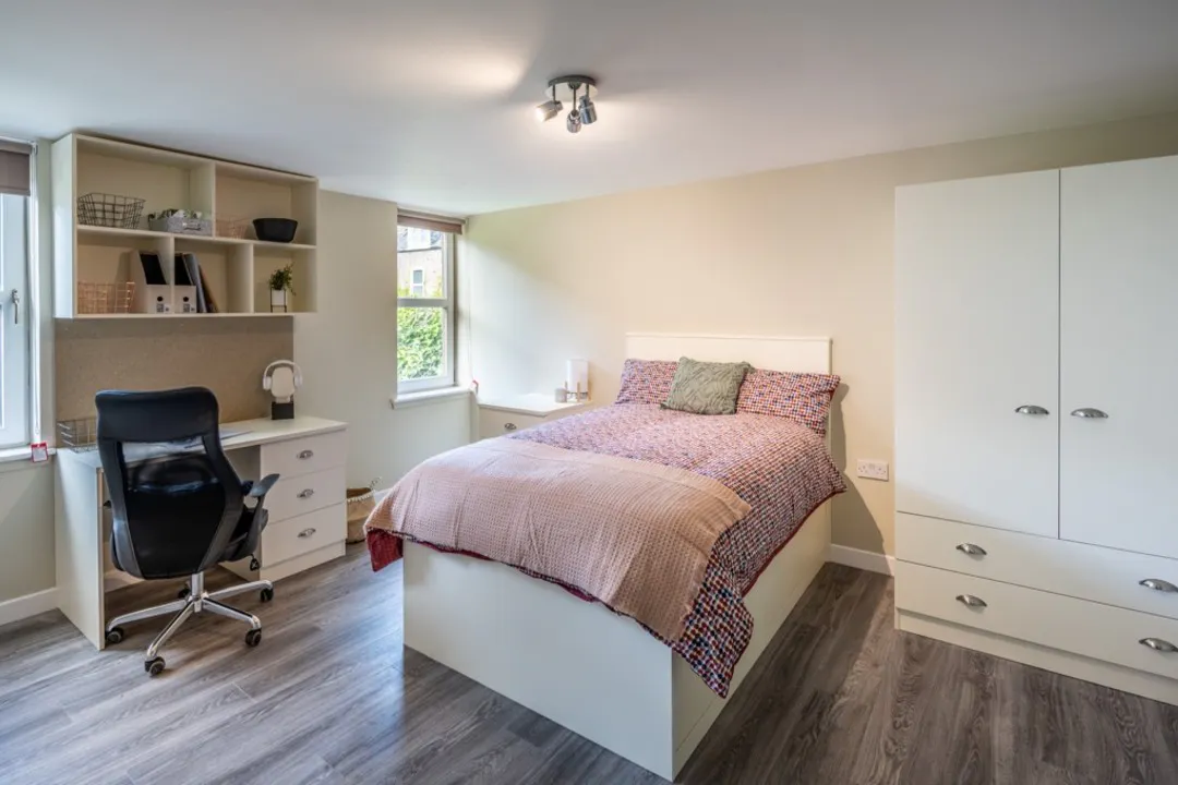 3 Bed Premium ROOM 3