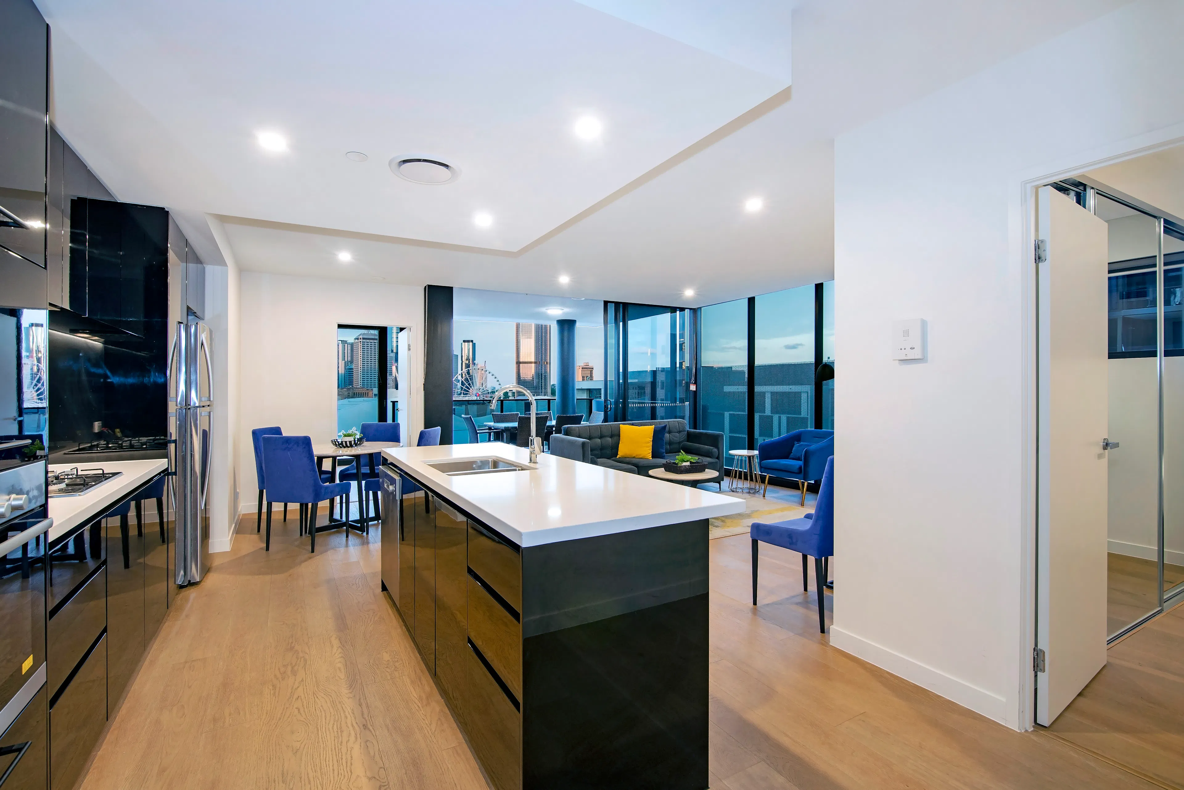2 Bedroom 2 Bathroom KITCHEN 1