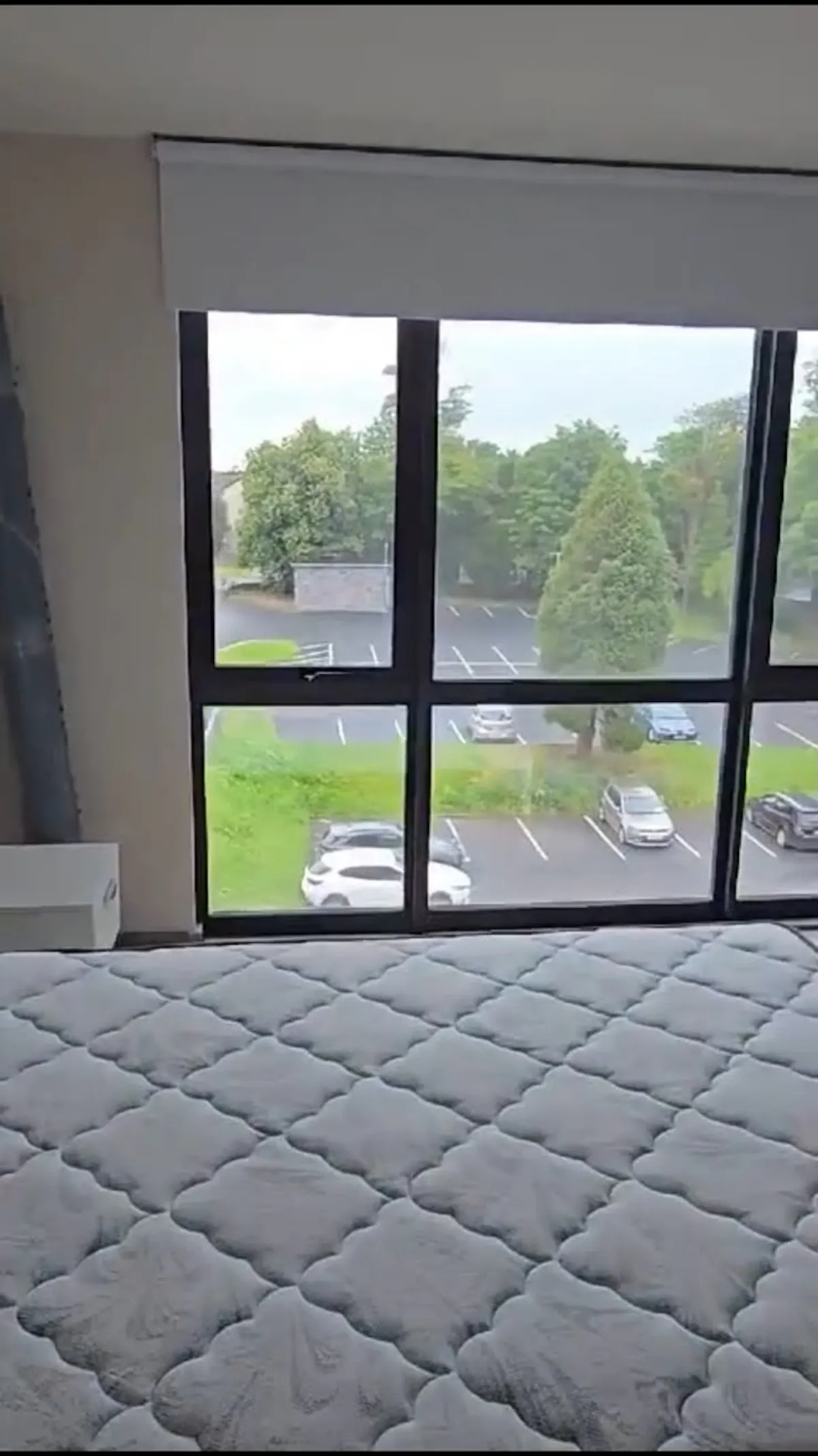 ROOM ROOM