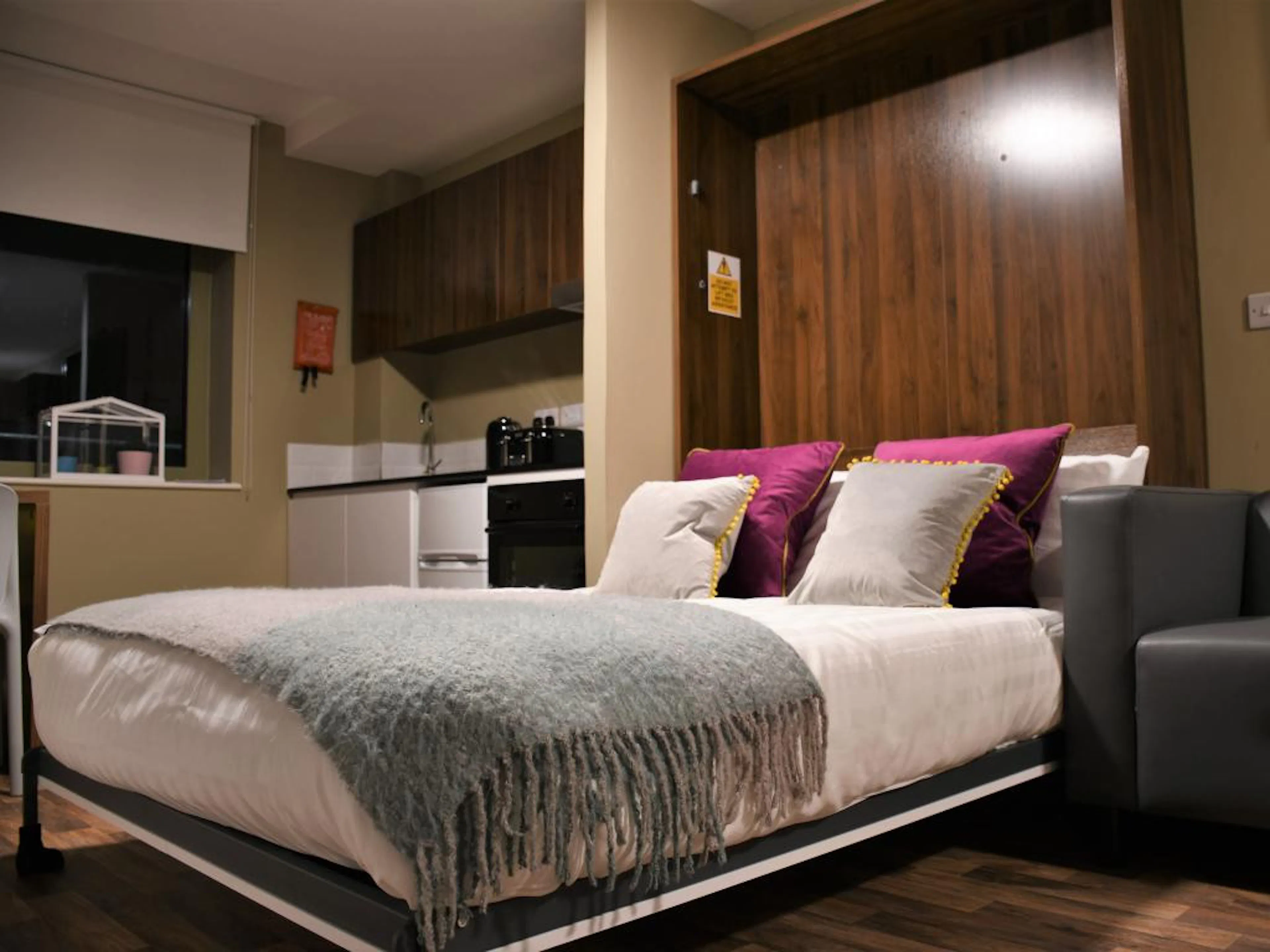 Deluxe Studio ROOM 2