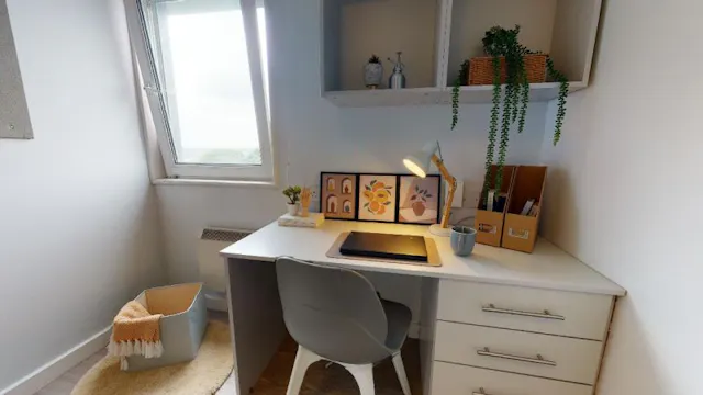 Gold En Suite room image 3