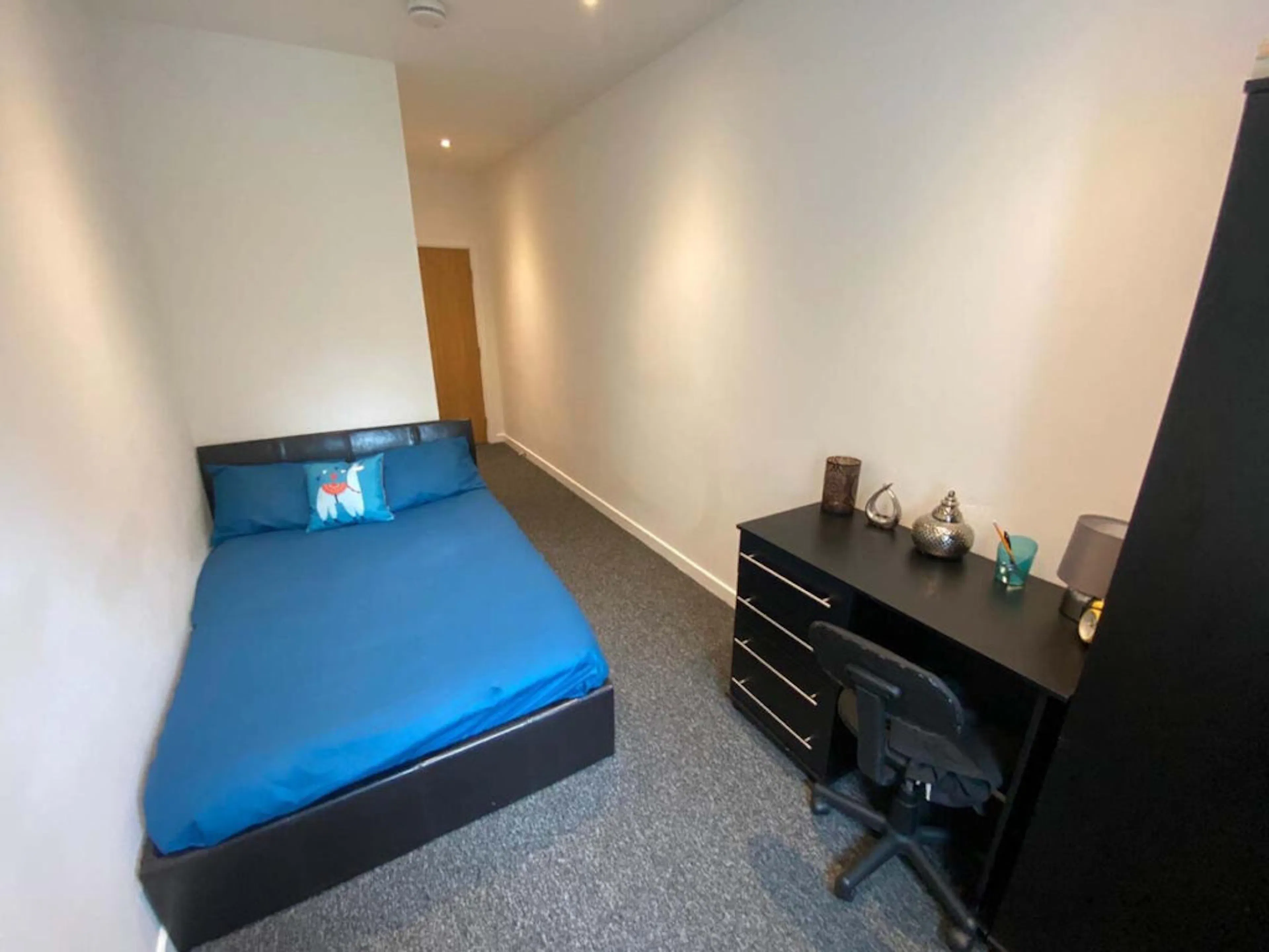 Deluxe En-Suite ROOM 2