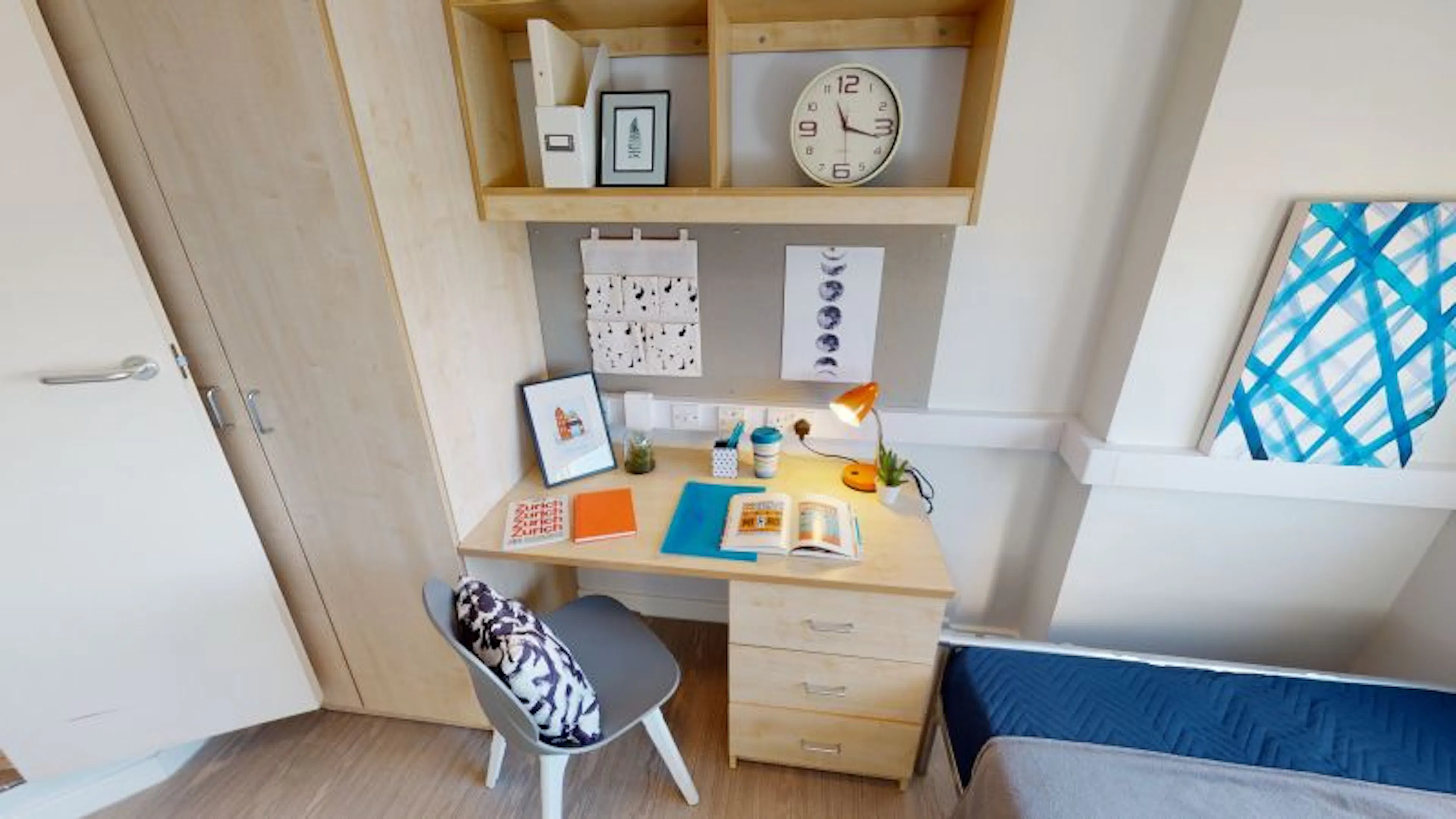 Bronze En Suite Plus ROOM 2