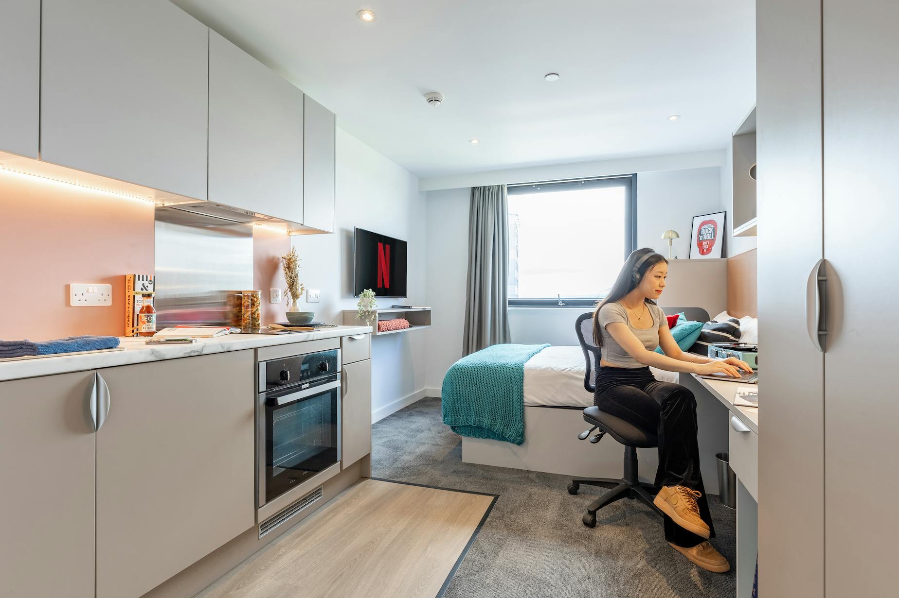 true Sky Studio Plus