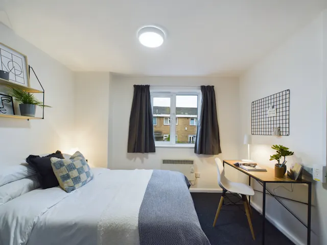 3 Bedroom House room image 1
