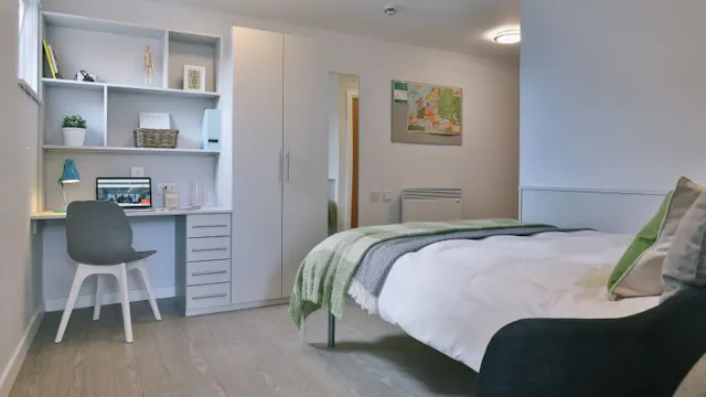 Platinum Studio  room image 3