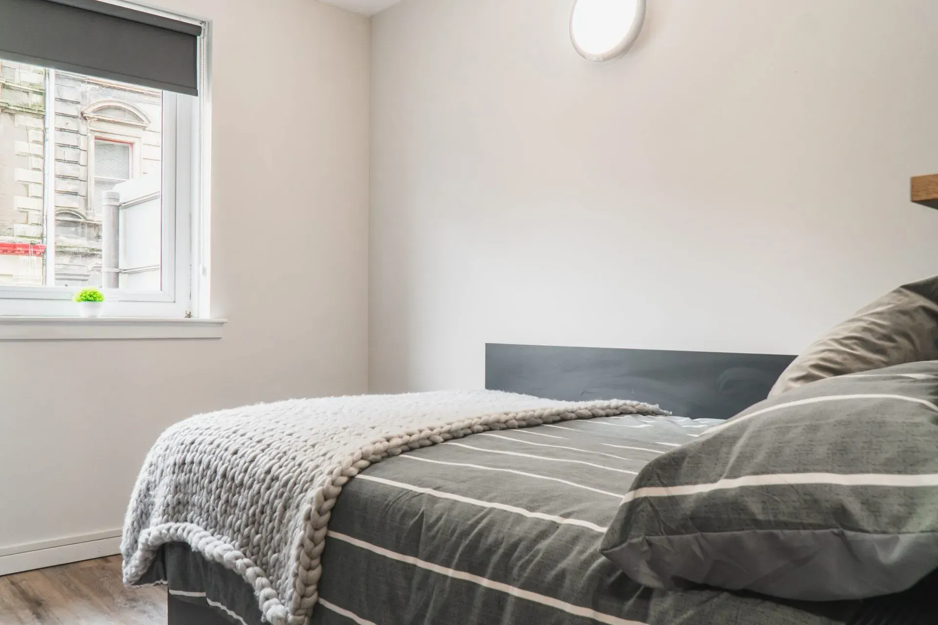 ROOM ROOM 2
