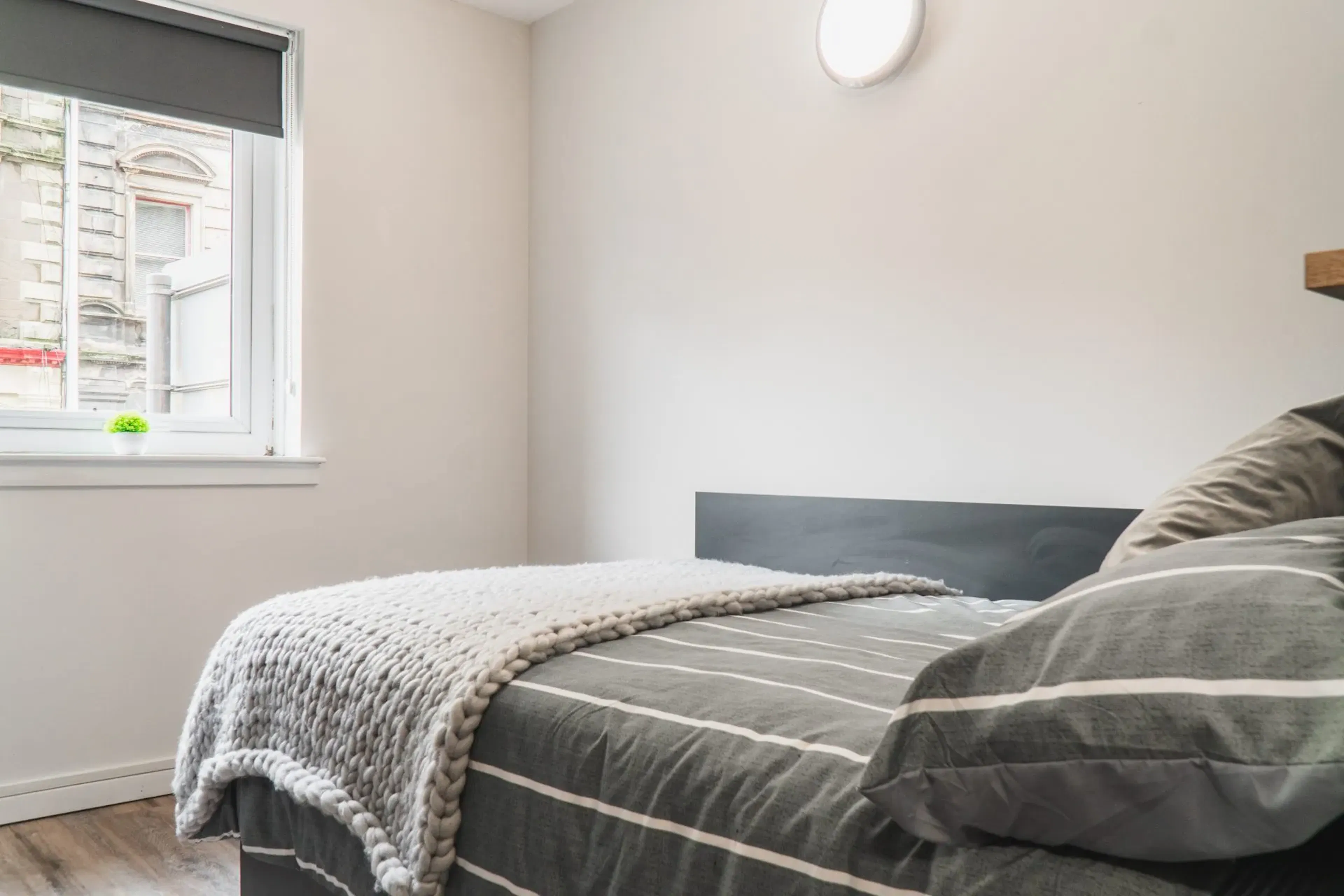 ROOM ROOM 2