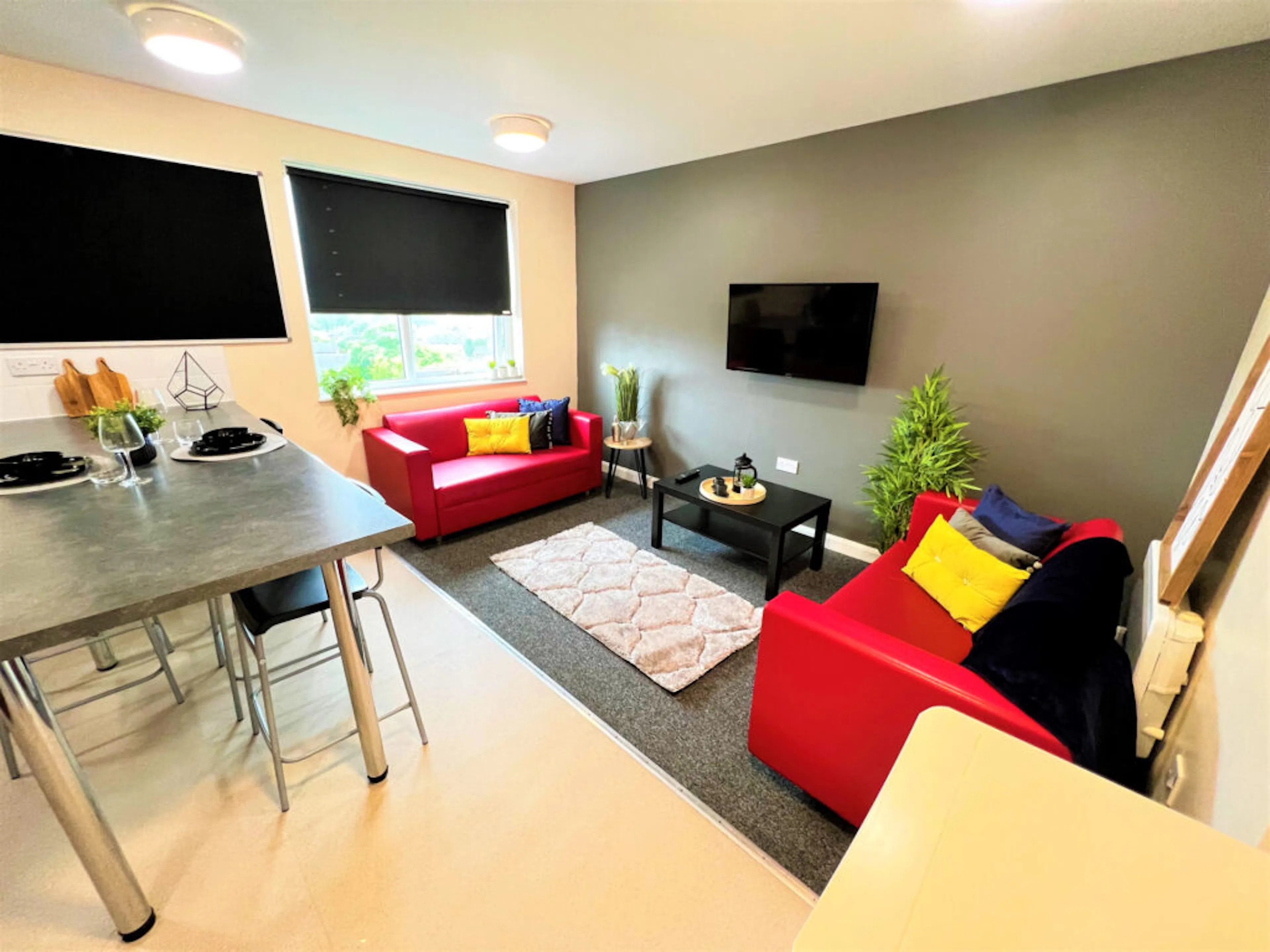 Deluxe En-Suite ROOM 2