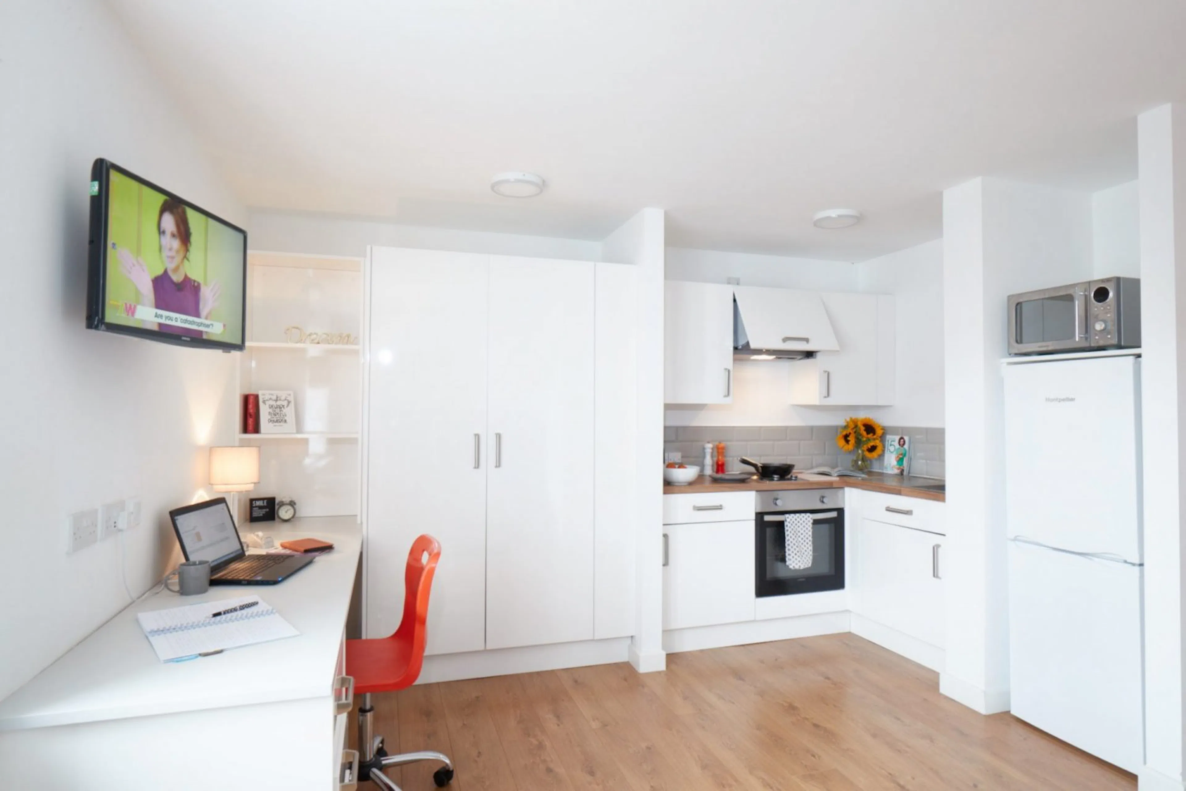 ROOM ROOM 2