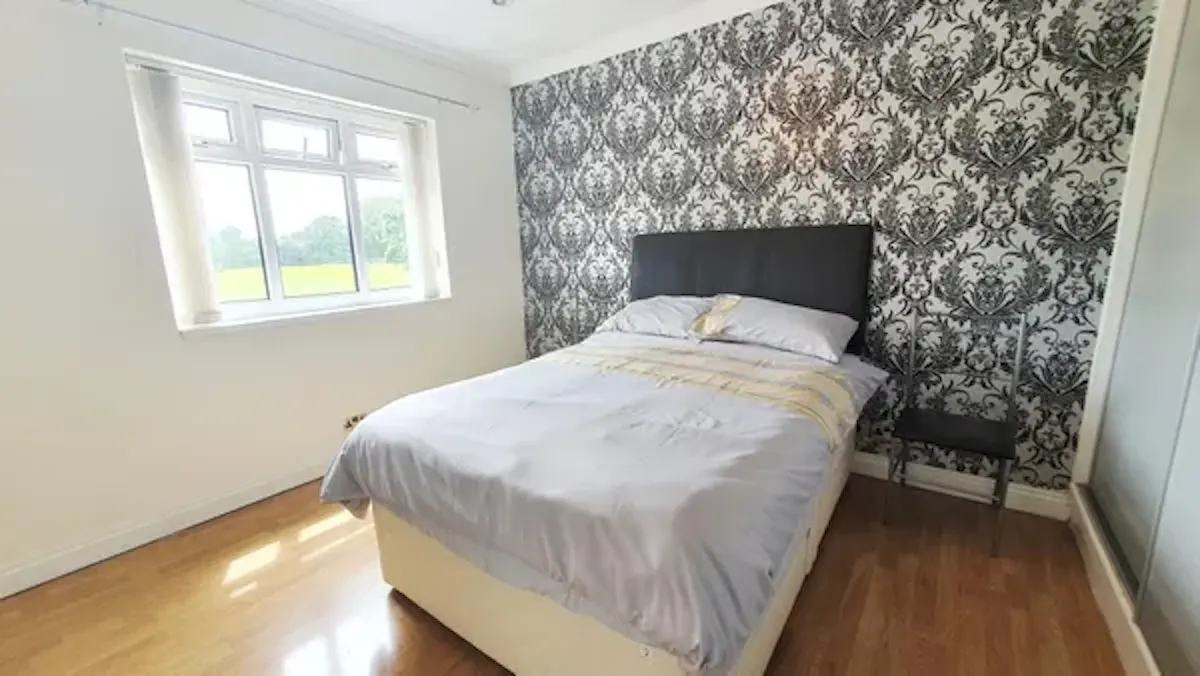 4 Bed Apartment ROOM