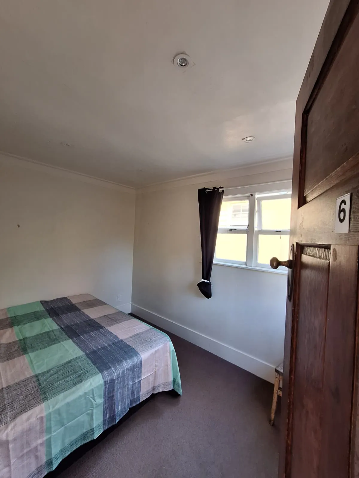 ROOM ROOM