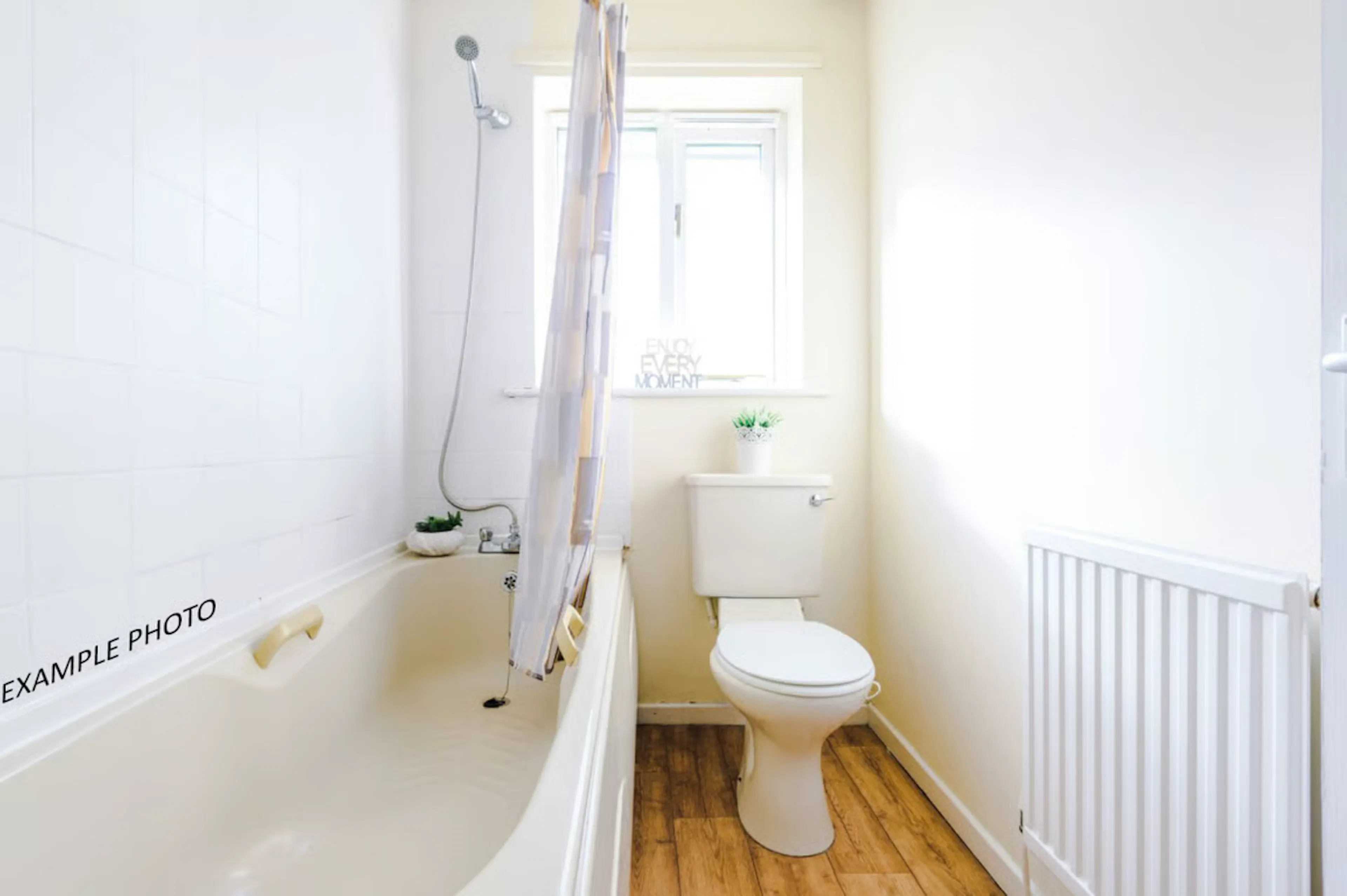 One Bed Apartment BATHROOM 2