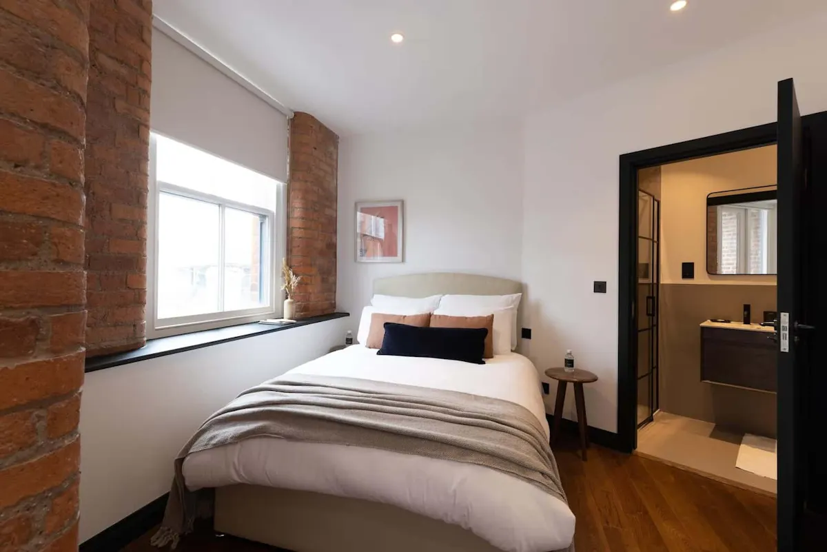 One room in 2 bedroom apartment ROOM
