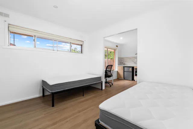 Double Room room image 2