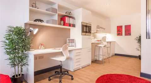 marland-house-southampton-ROOM