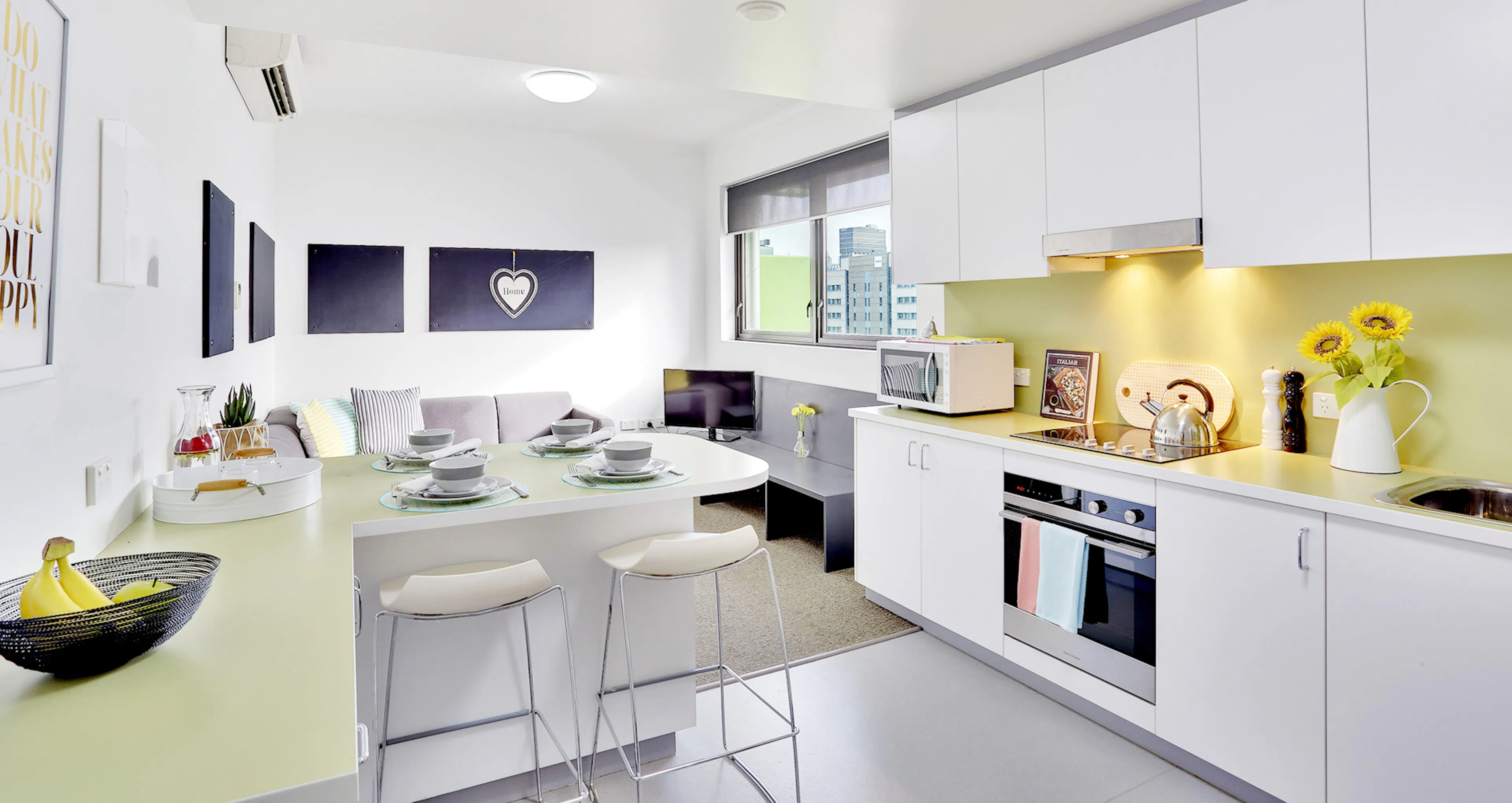 4 Bed Apartment KITCHEN 1