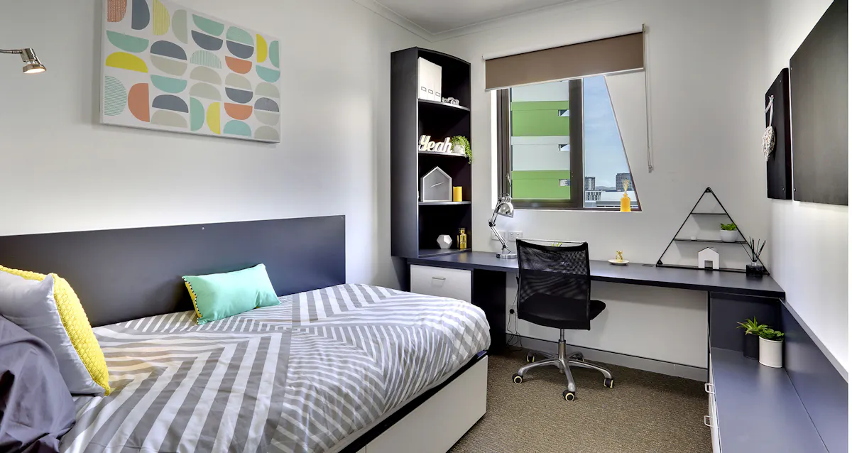 4 Bed Apartment ROOM