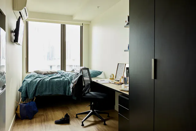 4 Bed Apartment – High Floor room image 1