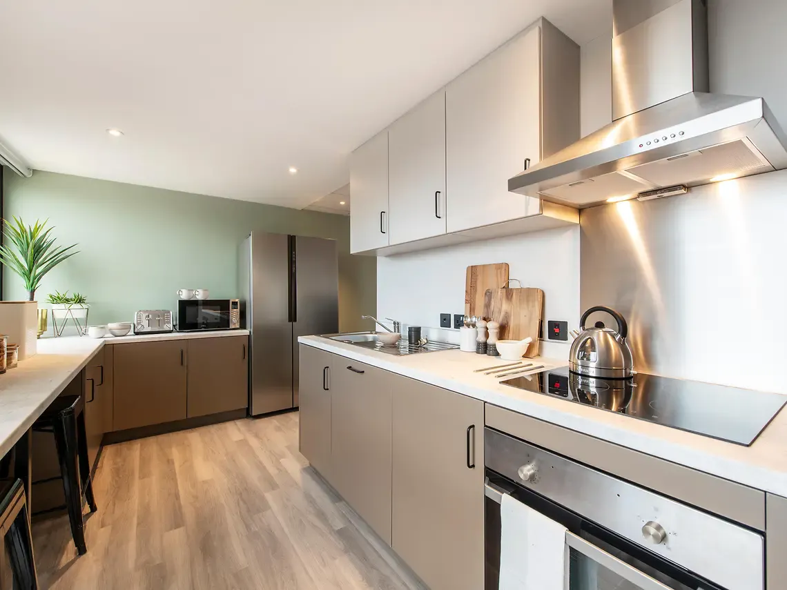 4 Bed Apartment