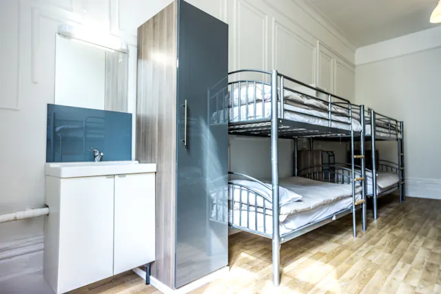 4 Bed Dormitory room image 1