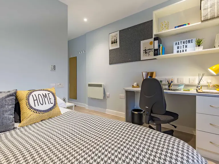 4 Bed Club En-suite