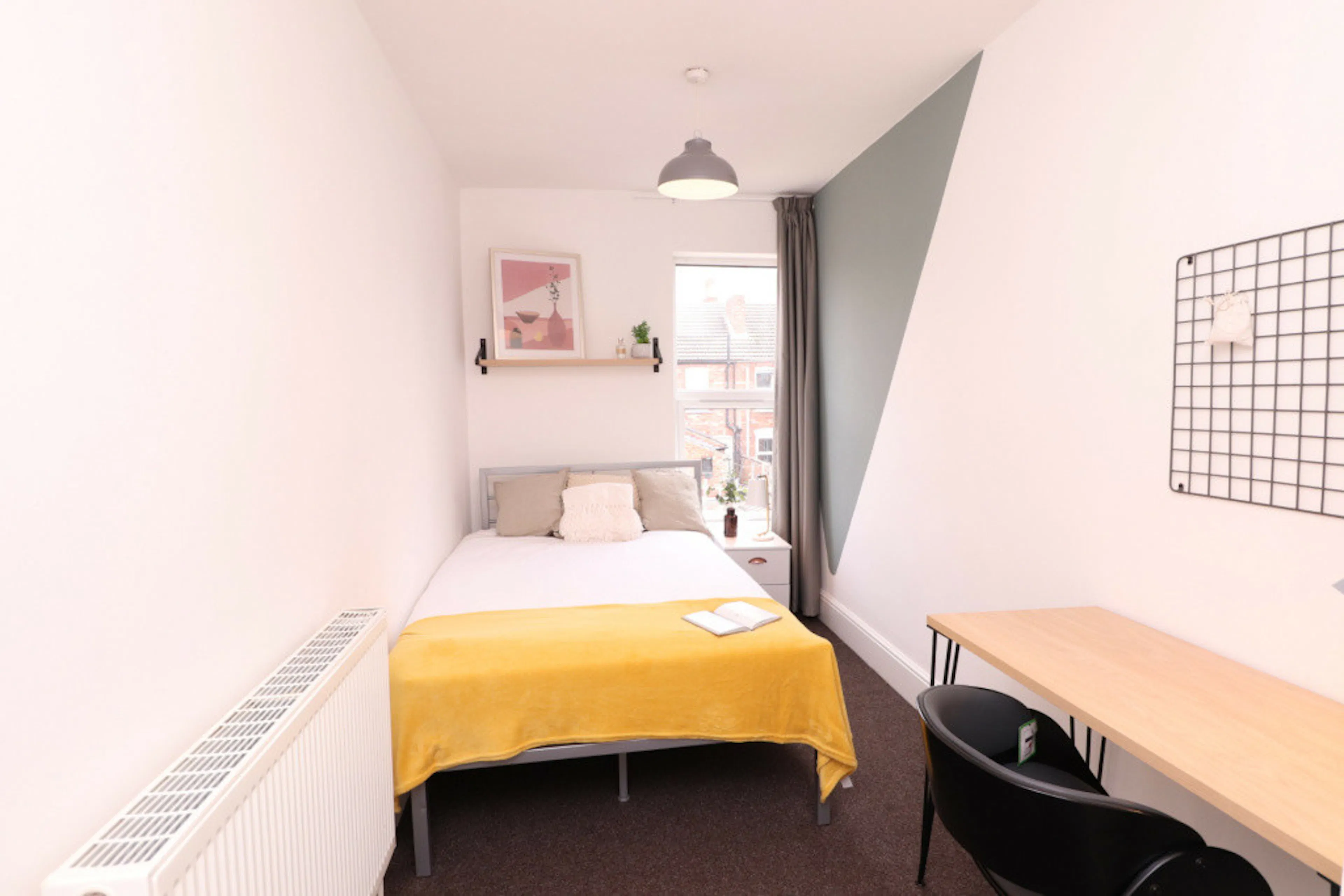 4 Bed Apartment ROOM 1